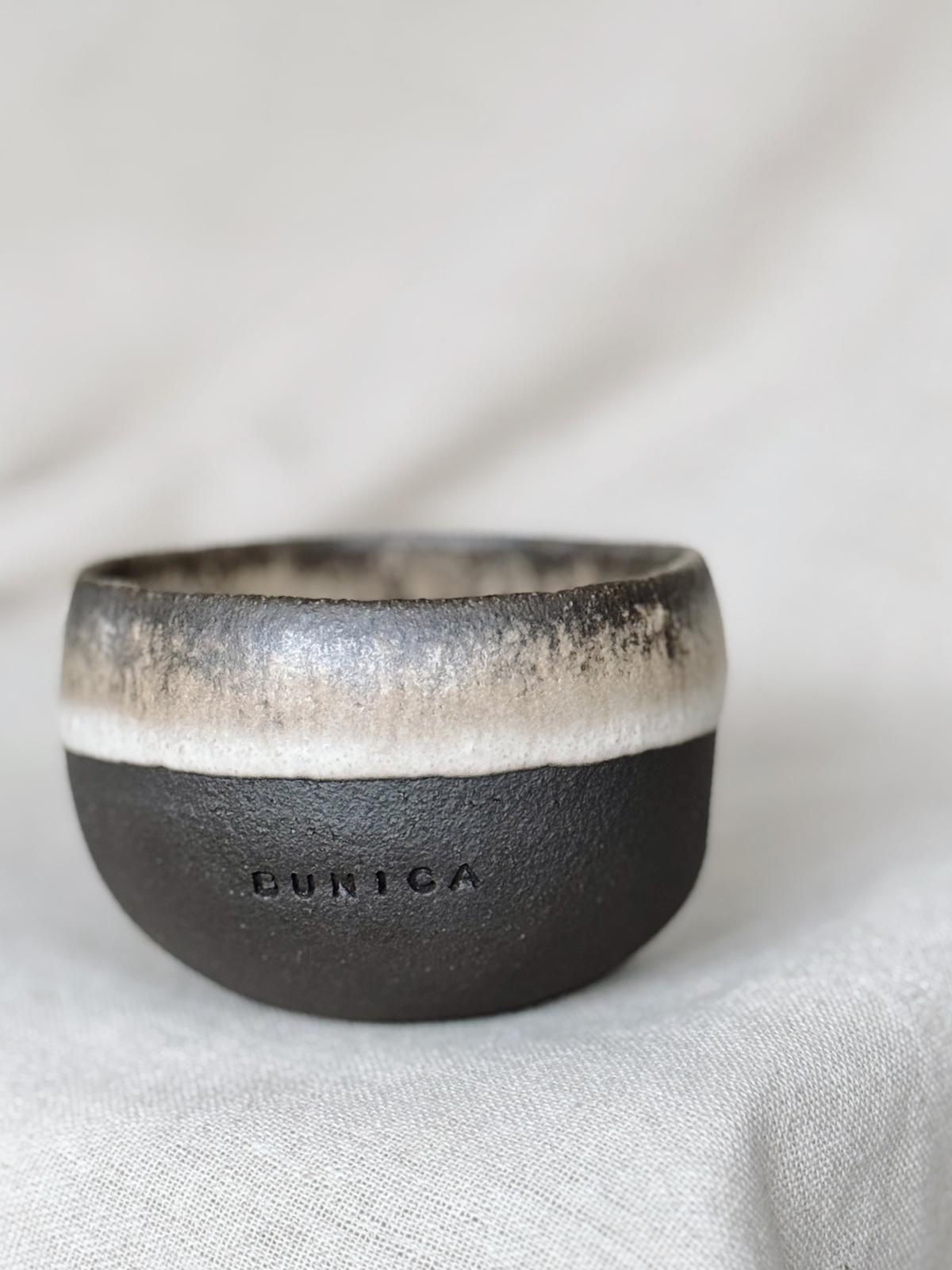 Ashes - Bunica